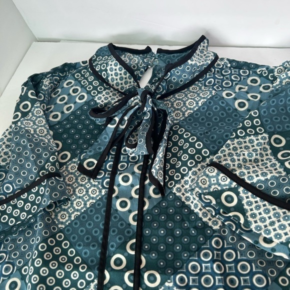 NWOT Lipslide Teal/White/Black Tie Front - Picture 7 of 10